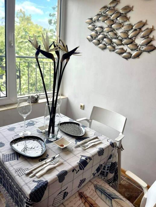 Beachfront Gem In Varna Center Ngoại thất bức ảnh