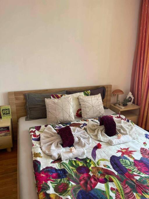 Beachfront Gem In Varna Center Ngoại thất bức ảnh